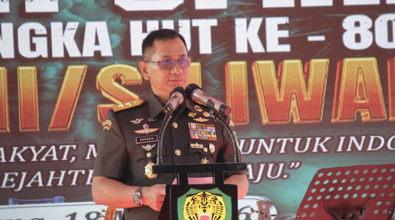 Mayjen Kosasih : Bazar UMKM Merupakan Bentuk Nyata Kepedulian Kodam III/Siliwangi Terhadap Prajurit, ASN Dan Masyarakat