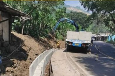 PPK 4.2 Jawa Barat melaksanakan pekerjan bahu jalan dan penaganan drainase di ruas Citarum – Rajamandala – batas kota Padalarang