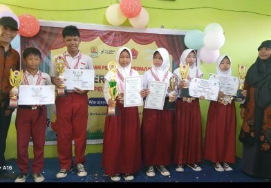 Haru dan Bahagia Acara perpisahan Siswa Kelas 6 SDN 2 Waru jaya