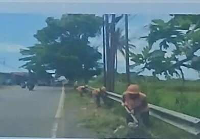 ppk 2.1 Jawa Barat melaksanakan program padat karya tunai dan melaksanakan pekerjan rutin ruas jalan Bts Cibadak – Bts kota Sukabumi.