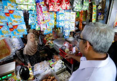 Kendalikan Inflasi, Pemkot Bandung Pastikan Harga MinyaKita Sesuai HET dan Bantuan Pangan Tepat Sasaran