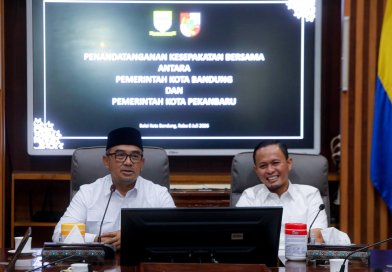 Diskominfo Kota Bandung dan Pekanbaru Perkuat Kolaborasi Penataan Fiber Optik dan Transformasi Digital