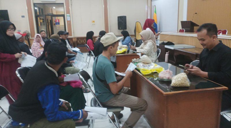 Kecamatan Bojongloa Kidul Salurkan Bantuan Pangan Daerah Tahun 2026
