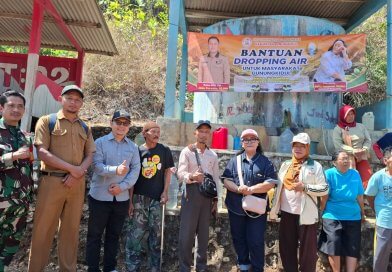 Atasi Kekeringan, DPD Tani Merdeka Gunungkidul Droping Air Bersih Gandeng Pengusaha Lokal