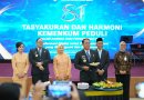 Tasyakuran dan Harmoni Peduli: Kemenkum Jabar Serahkan Sertifikat Hak Cipta, Karya Ilmiah UNPAD .