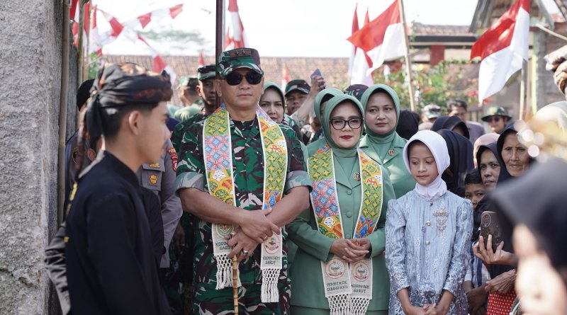 Pangdam III/Siliwangi Resmikan Sumur Bor dan Tinjau Sejumlah Program di Kabupaten Garut