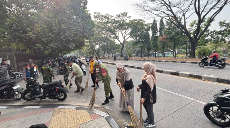 Jelang HJKB 216, Pemkot dan Warga Serentak Bebersih Bandung