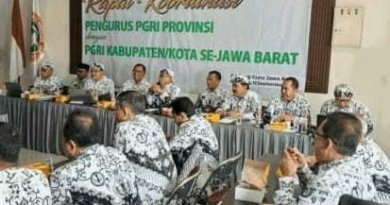 Pengurus PGRI Povinsi Jawa Barat melaksanakan rapat kordinasi dengan PGRI kabupaten /kota se Jawa Barat