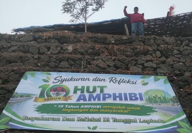 Gelar HUT ke-10 di Tanggul Lapindo, AMPHIBI Jatim Tekankan Kolaborasi Jaga Alam