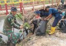 Sungai Tertutup Sampah dan Eceng Gondok, Satgas Citarum Sektor 4 dan PT SMM Gotong Royong Bersihkan Aliran Sungai Cihaur