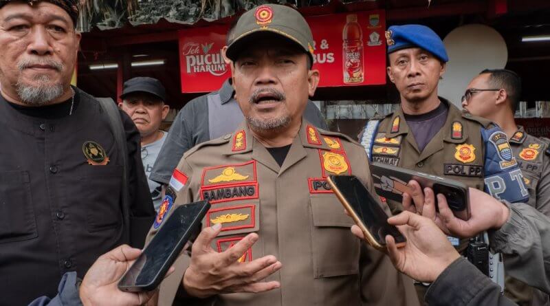 Satpol PP Kota Tertibkan 40 Bangunan Liar di Kawasan Pendidikan Hasanudin-Surya Kencana