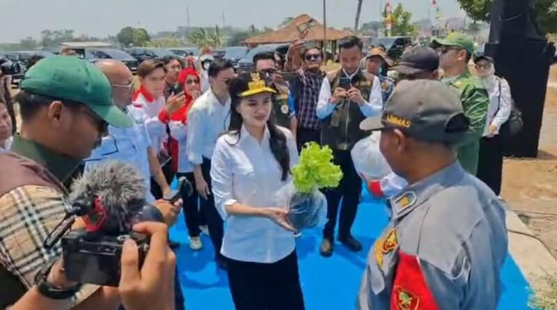 8.000 Satlinmas se-Jawa Tengah Padati Stadion Pandanaran Wujil, ASLINMAS dan ABPEDNAS Perkuat Konsolidasi Organisasi