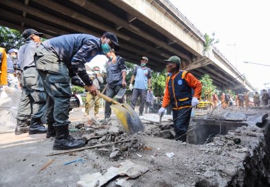 Benahi Trotoar dan Drainase Kiaracondong, Farhan Tegaskan PKL Harus Ikuti Aturan