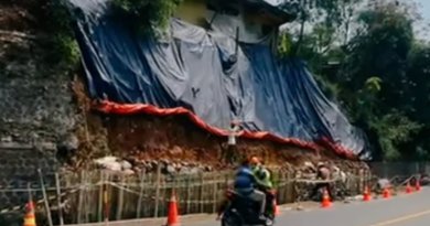 BBJN DKI Jakarta dan Jabar telah memulai penanganan darurat longsoran di jalan Nasional Pamulihan