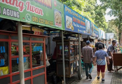Wali Kota Bandung Dorong Sertifikasi Halal untuk Tingkatkan Kualitas dan Daya Saing PKL