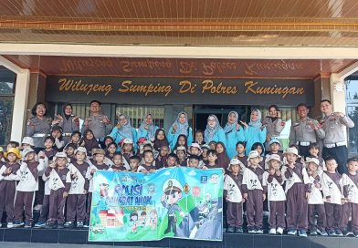 Dukungan Pendidikan Karakter Usia Dini, Sat Lantas Polres Kuningan Sambut Puluhan Siswa TK Negeri Luragung Landeuh